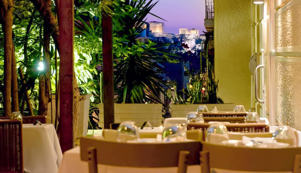 Афина ресторан патрики. Restaurant-waggon. Греческие рестораны дизайн. Ресторан афина уфа. Афина ресторан патрики.
