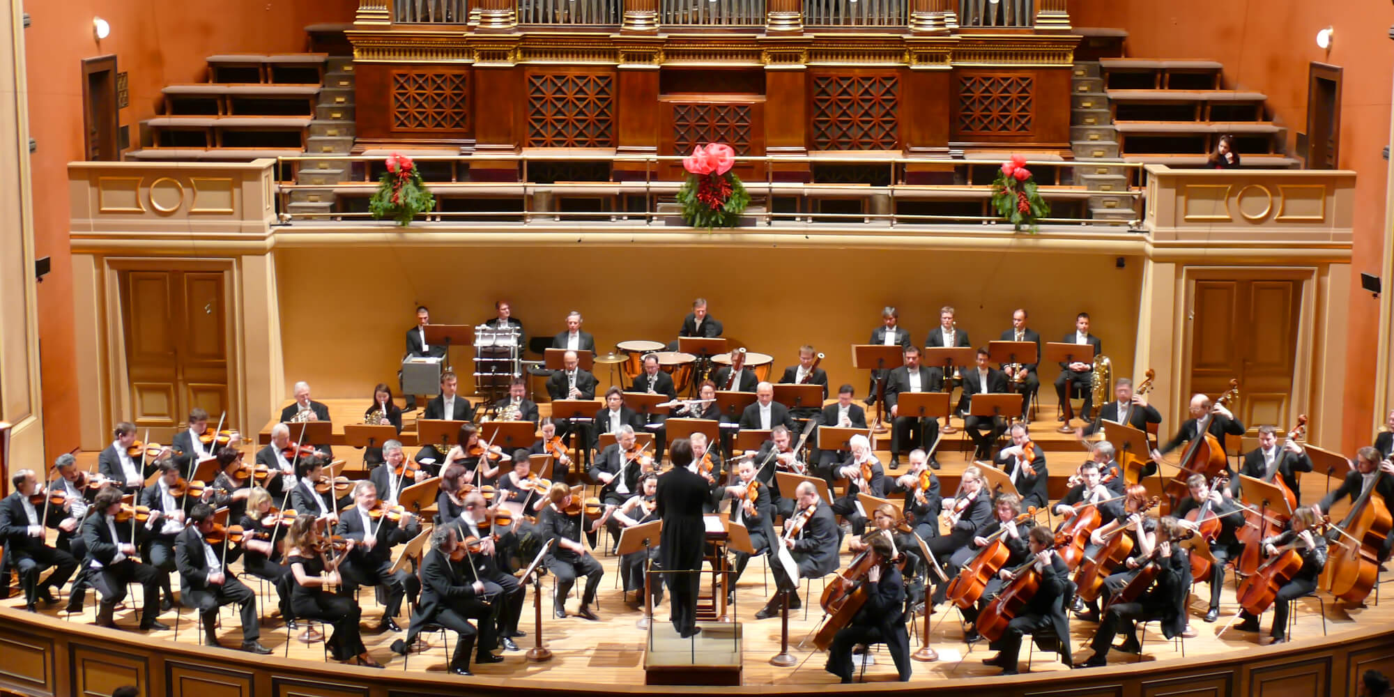 PRAGUE PHILHARMONIC. 'Love goes to the Movies' Why Athens PRAGUE PHILHARMONIC. 'Love goes to the Movies' Why Athens