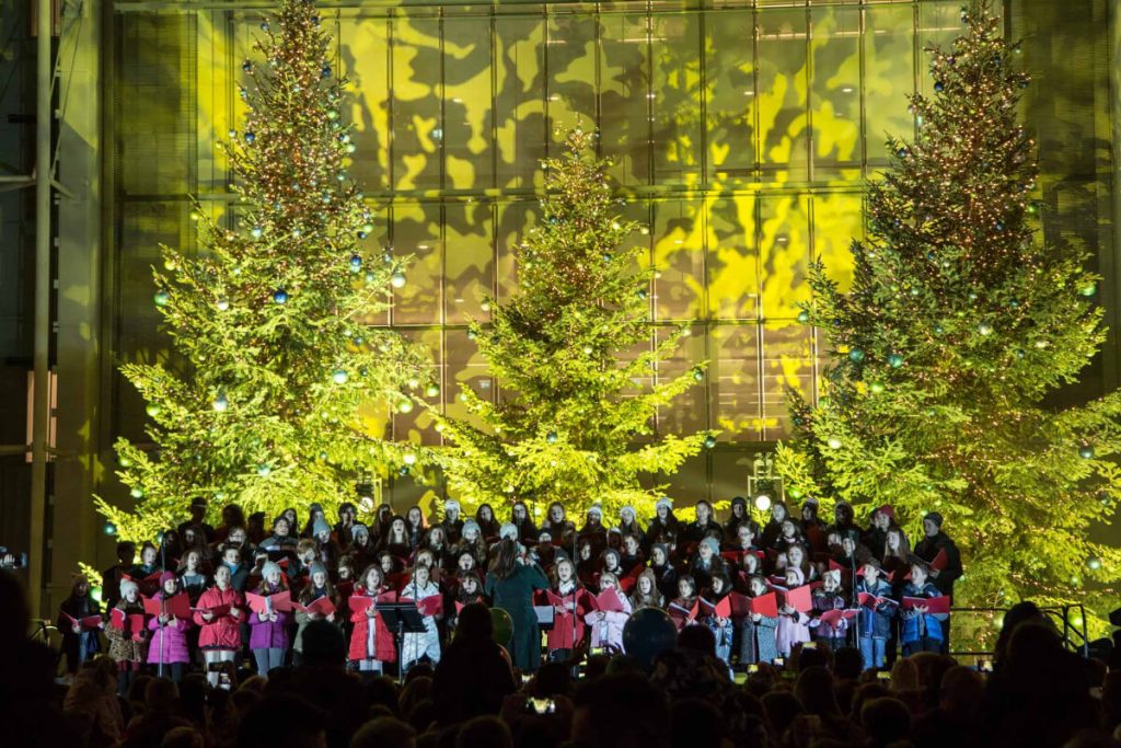 Stavros Niarchos Center Athens Christmas Carols